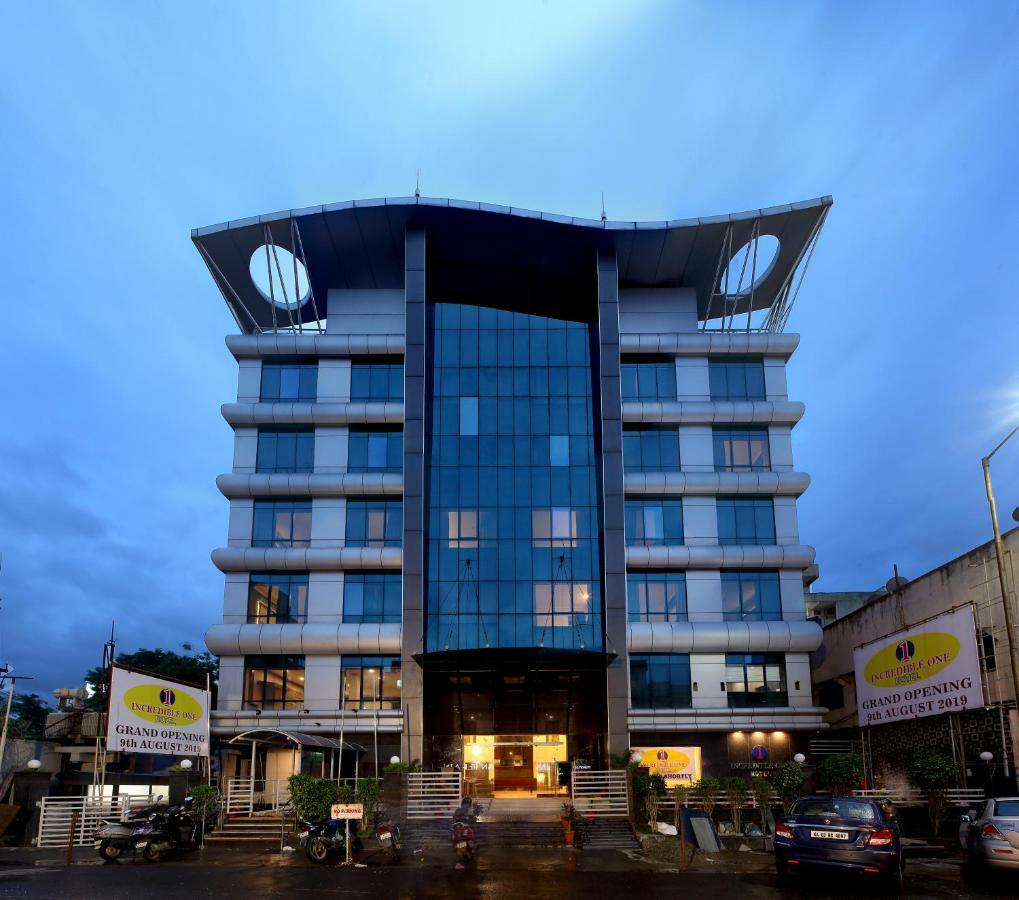 Incredible One Hotel Secundurabad Esterno foto
